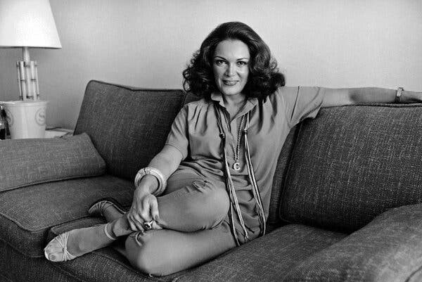 Connie Francis, ‘Pretty Little Baby’ and ‘Who’s Sorry Now’ Singer, Dies at 87 at george magazine